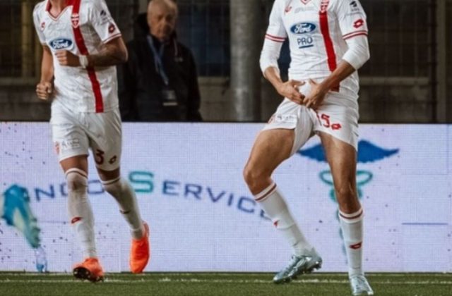 Juve Stabia – Monza: Rete di Delli Carri con esultanza vergognosa, quando il rispetto sparisce dal campo