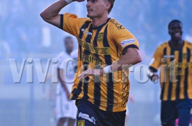Juve Stabia, Bellich contro Peda: esperienza e fisicità al servizio delle difese
