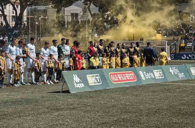 Juve Stabia, missione compiuta: Manca solo l’ufficialità, pronta l’iscrizione alla Serie BKT 2026-2027