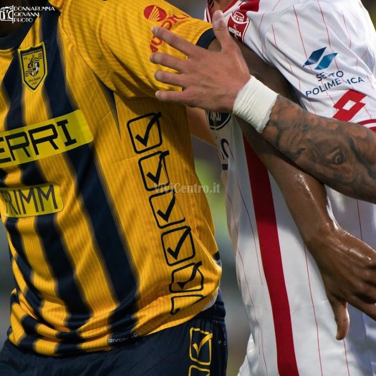Juve Stabia da applausi ma a sorridere al termine della gara è il Monza. Il calcio sa essere molto crudele
