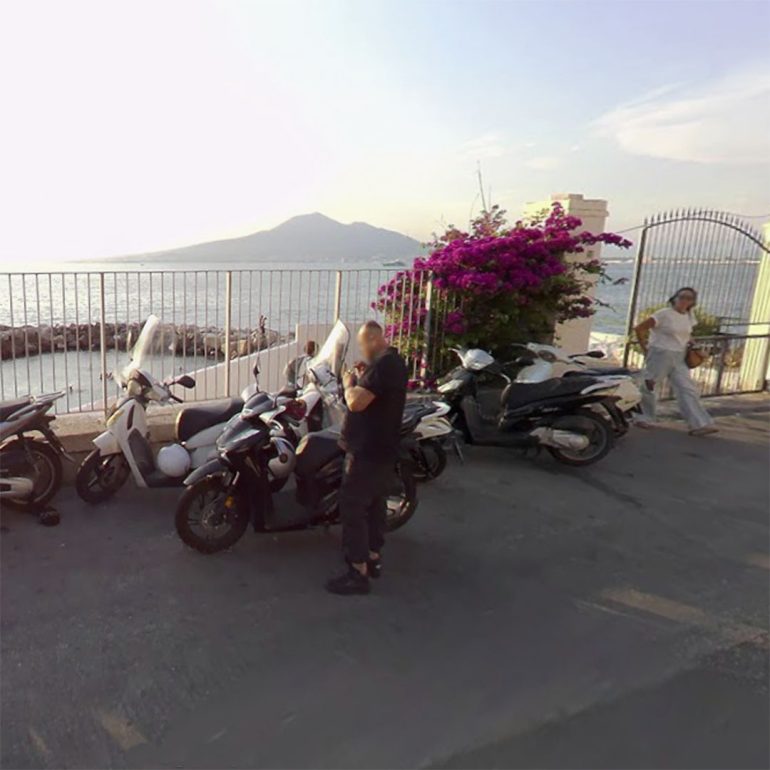 Stretta sulle spiagge libere attrezzate di Castellammare di Stabia: Revocate tre concessione