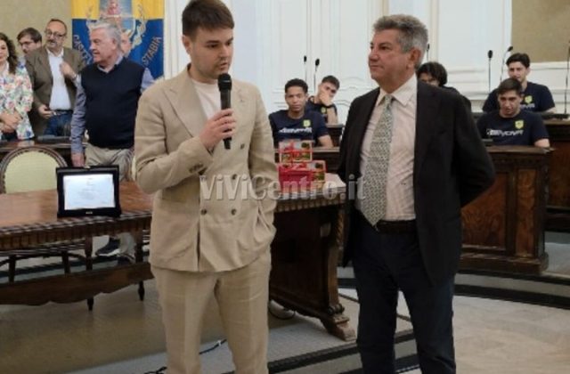 Juve Stabia, Matteo Lovisa: “Castellammare mi ha dato tantissimo”. Il Sindaco e la Giunta: “Non ci lasciare”