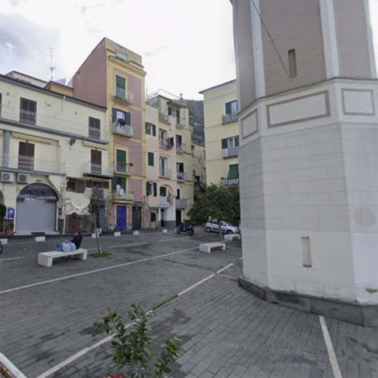 Castellammare di Stabia: Centrale clandestina di videosorveglianza scoperta nel centro storico cittadino