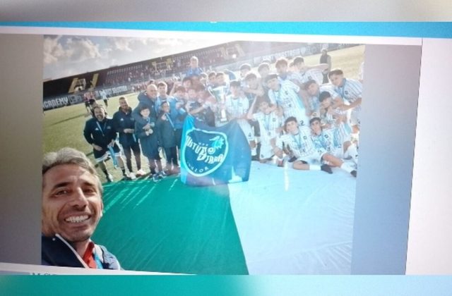 Virtus Stabia, l’Under 17 alza la coppa regionale: Cuore, sacrificio e talento alla base della vittoria