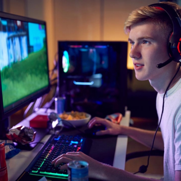 gaming-online-Depositphotos_326452324_L-quadrato