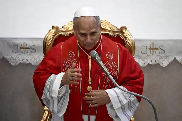 “Qui per raccogliere le vostre lacrime”, il Papa nella Terra dei Fuochi