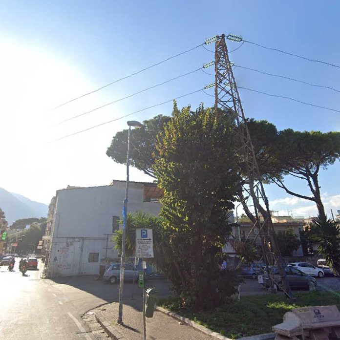 Castellammare di Stabia Via Cosenza sostituzione cavi