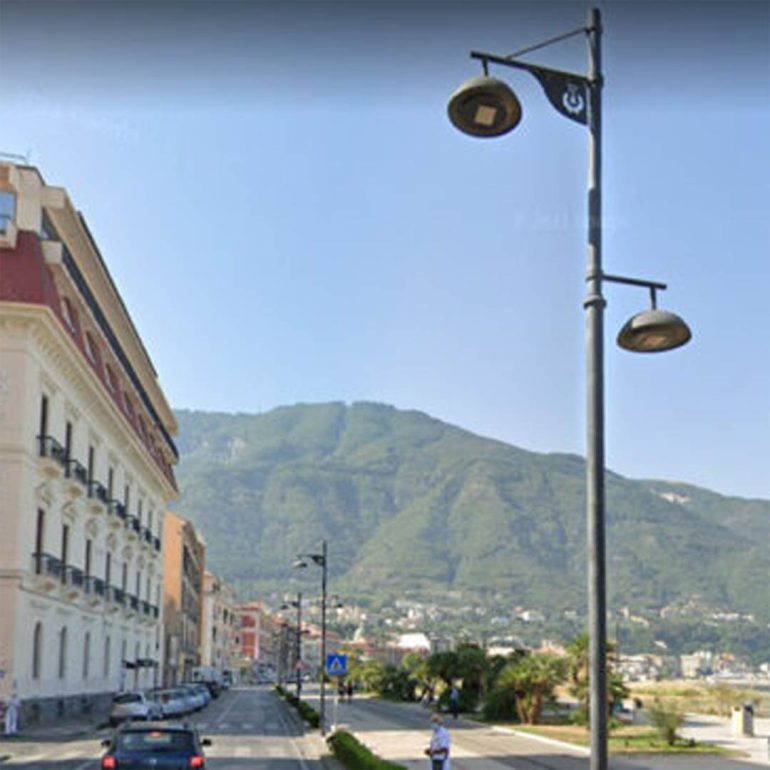 Estate stabiese, torna la ZTL sul lungomare: più spazio a cittadini, famiglie e turisti