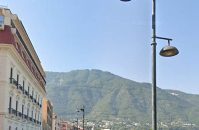 Estate stabiese, torna la ZTL sul lungomare: più spazio a cittadini, famiglie e turisti
