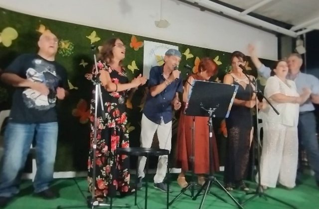 Castellammare: la magia della tradizione partenopea incanta la terrazza del Circolo Velico Stabia