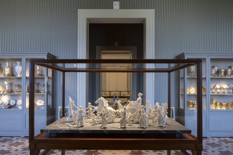 Capodimonte svela la sua Galleria delle Porcellane, 7000 tesori borbonici in mostra