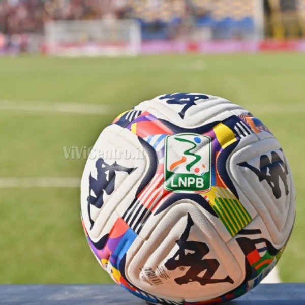 pallone serie B 2025-2026 generica