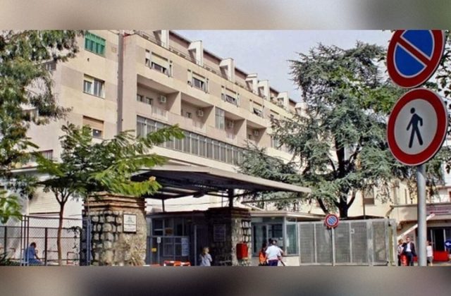 Castellammare di Stabia, aggressione al pronto soccorso dell’ospedale San Leonardo: Arrestato un 50enne