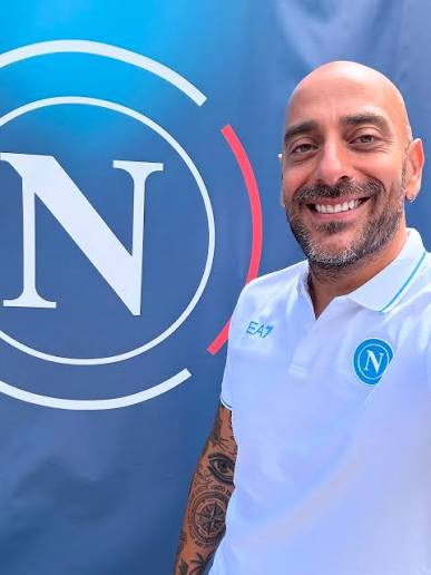 Fine di un’era al Maradona: Daniele “Decibel” Bellini lascia il ruolo di speaker del Napoli