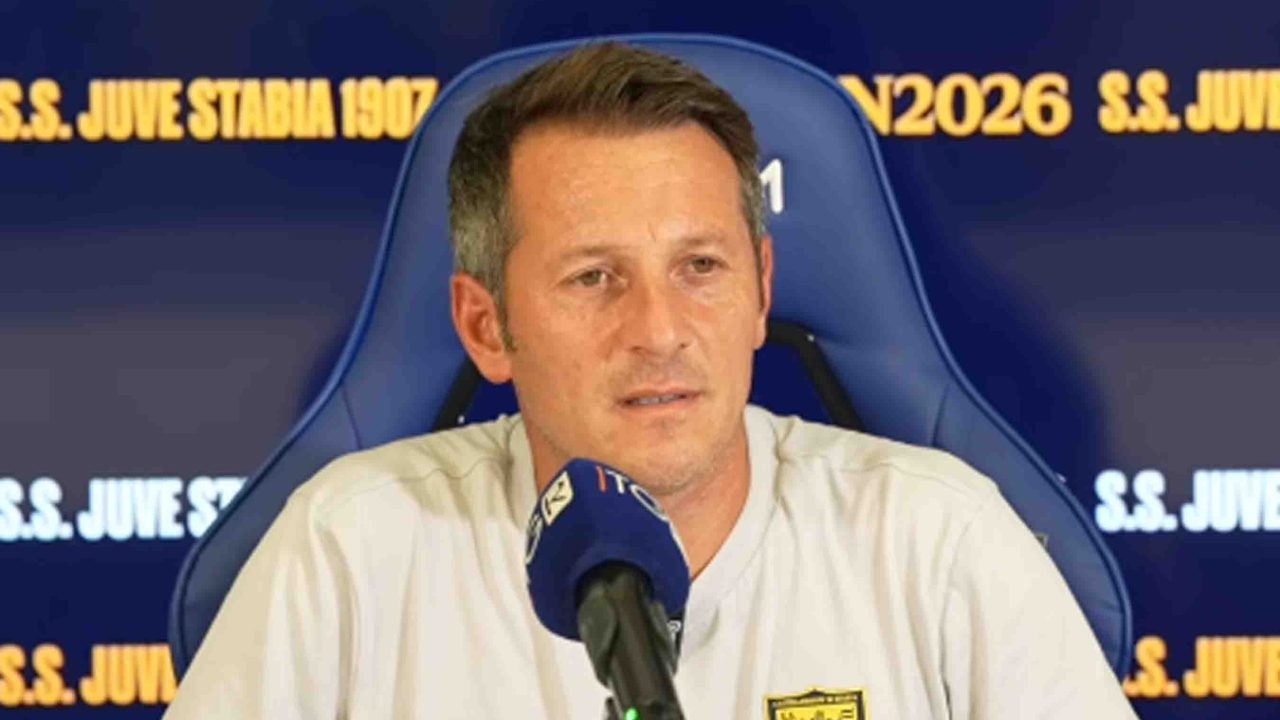 Mister Pietro De Giorgio Juve Stabia Ischia