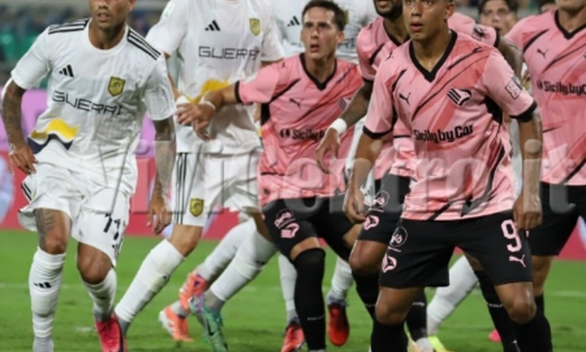 Palermo – Juve Stabia (1-0): Le foto dei protagonisti della sfida al Barbera