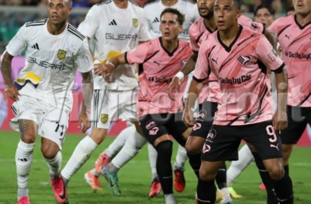 Palermo – Juve Stabia (1-0): Le foto dei protagonisti della sfida al Barbera