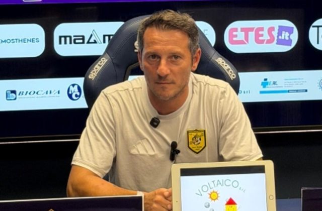 Cavese – Juve Stabia, De Giorgio: “Catello Mari era una persona speciale. Dal mercato serve ancora qualcosa”