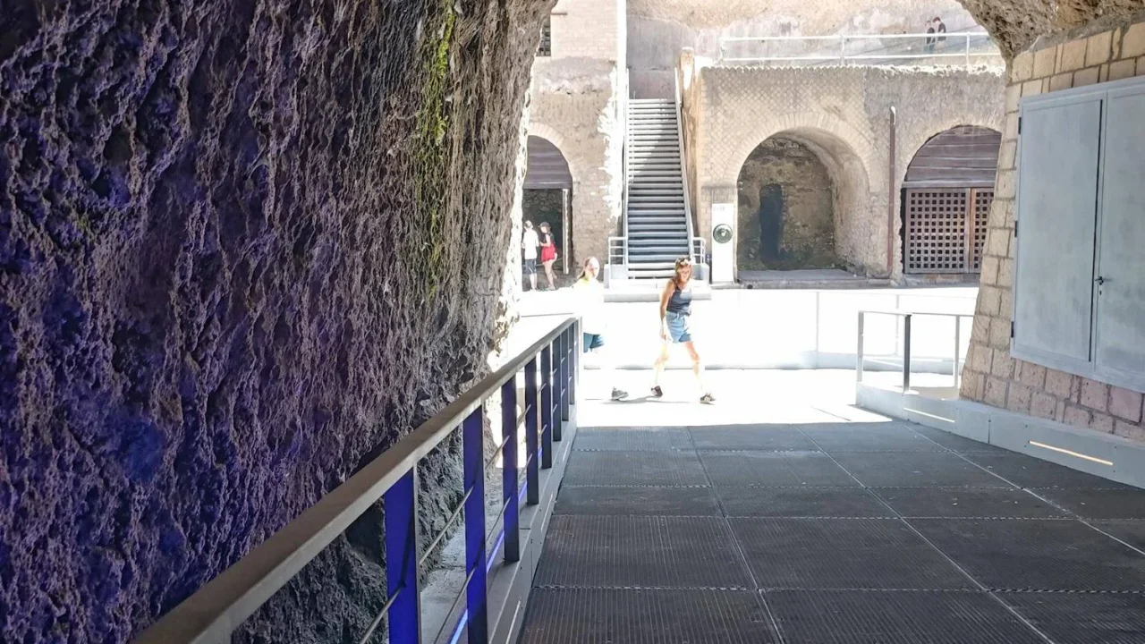 La Galleria Martusciello riapre le porte dell’Antica Spiaggia di Ercolano