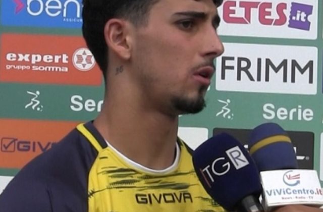 Juve Stabia, ufficiale la cessione di Francesco D’Amore: il difensore saluta le Vespe