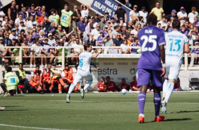 L’AZZURRO PENSIERO. Pari e rimpianti per il Napoli al Franchi: Gilmour spaventa la Viola, Jimenez firma l’1-1