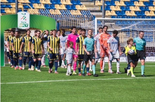 Juve Stabia – Pisa (0-3): Le foto dei protagonisti in campo e del pubblico presente al Menti