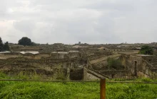 Pompei, abusa di un 17enne in domus chiusa al pubblico: arrestato guardiano del Parco