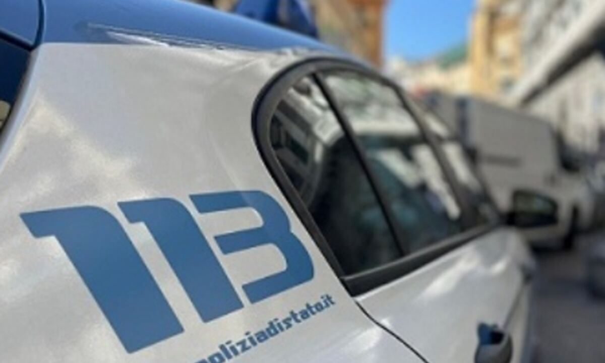 Torre Annunziata, blitz della Polizia: nove misure cautelari per una violenta contrapposizione tra clan