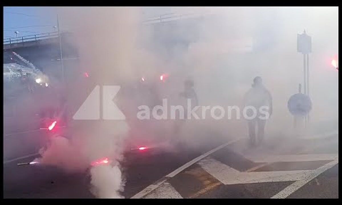 Cortei Genova, studenti e lavoratori uniti: “”Fermare le armi non è reato””