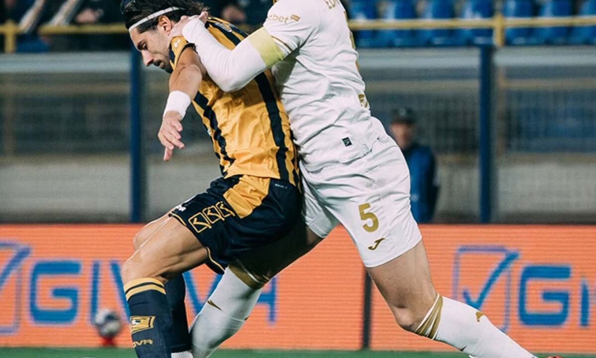 Juve Stabia-Verona 0-1, le pagelle delle Vespe: sconfitta beffarda al Menti, Harroui decide nel finale Juve Stabia-Verona 0-1, le pagelle delle Vespe: sconfitta beffarda al Menti, Harroui decide nel finale