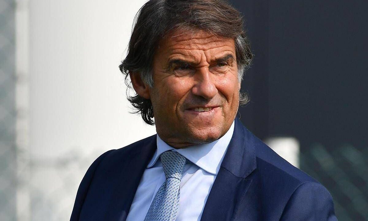 Juventus in ritiro fino alla sfida con il Napoli, confronto schietto Carnevali-squadra. Ecco come è andata