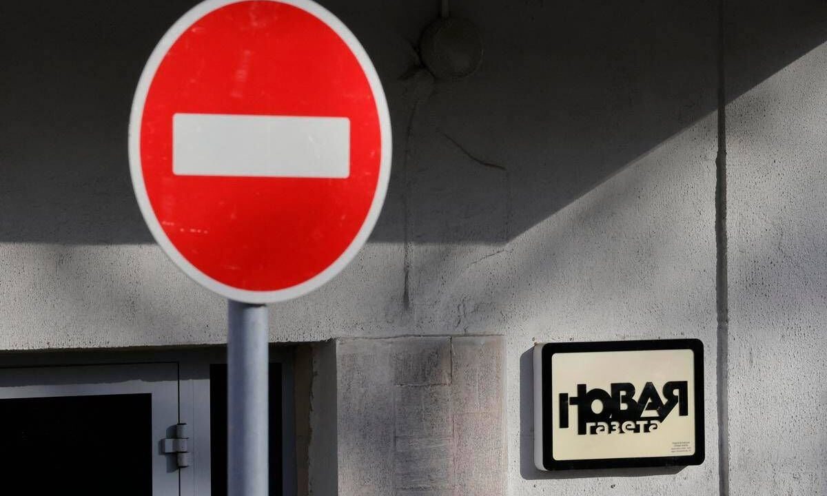 Russia, Novaya Gazeta sfrattata da storica redazione al centro di Mosca: “Ci hanno ucciso”