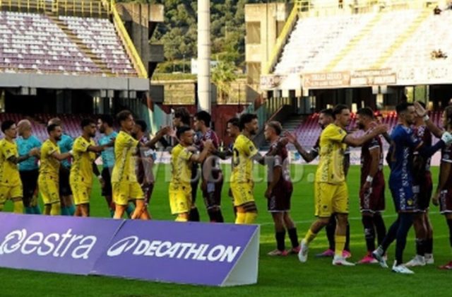 Salernitana-Scafatese 2-2: Longo firma il pareggio nel finale, i gialloblù ci credono fino alla fine