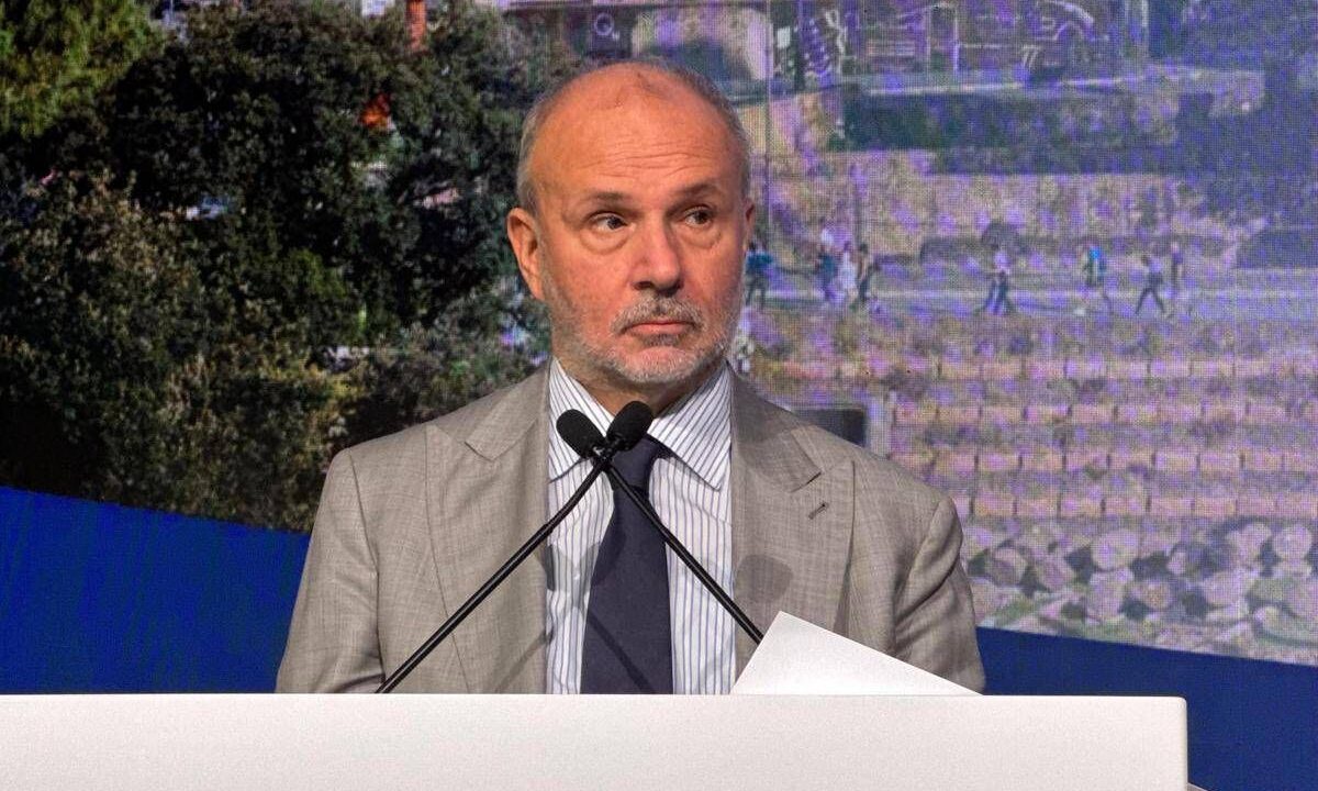 Schillaci al congresso Siso: “Oculista centrale nella tutela della salute a tutte le età”