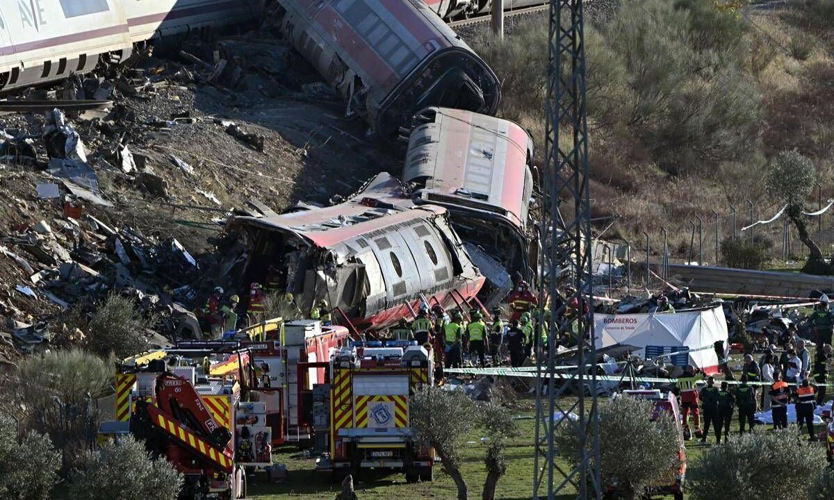 Spagna, tragedia ferroviaria irrompe nella campagna elettorale: nuova grana per Sanchez a un mese dal voto