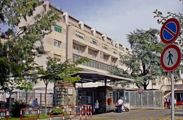 Tragedia al San Leonardo: muore donna al settimo mese di gravidanza con la figlia. Aperta un’inchiesta