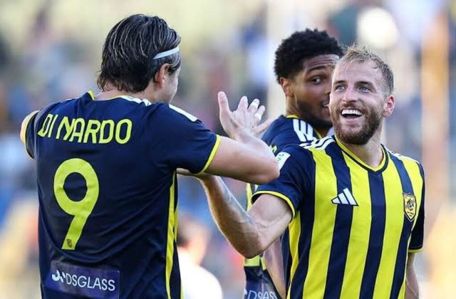 IL MORSO DELLA VESPA. Menti da favola: tris al Südtirol e prima festa casalinga per la Juve Stabia
