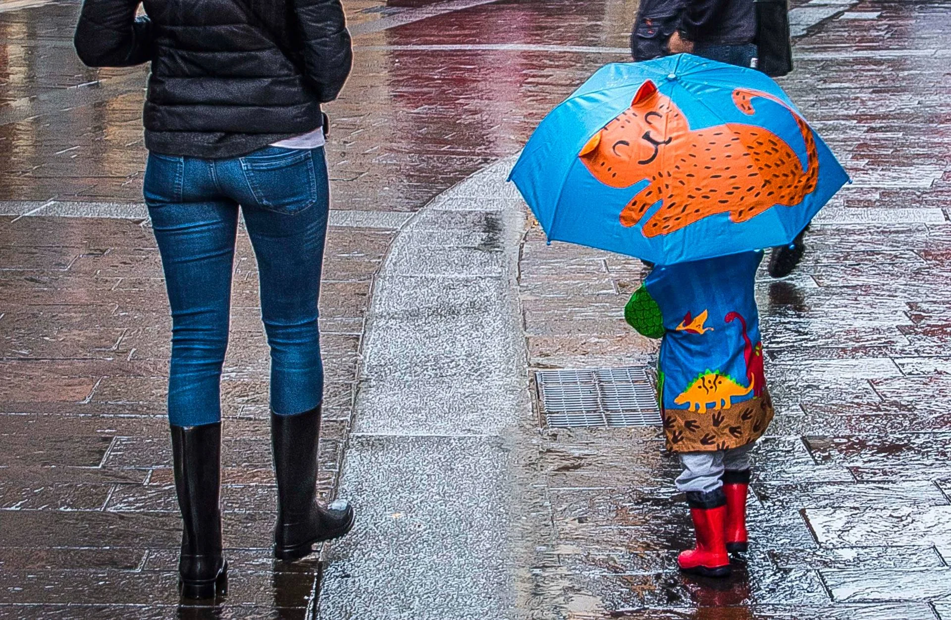 Maltempo, allerta meteo arancione oggi sabato 10 ottobre: le Regioni coinvolte e dove le scuole saranno chiuse